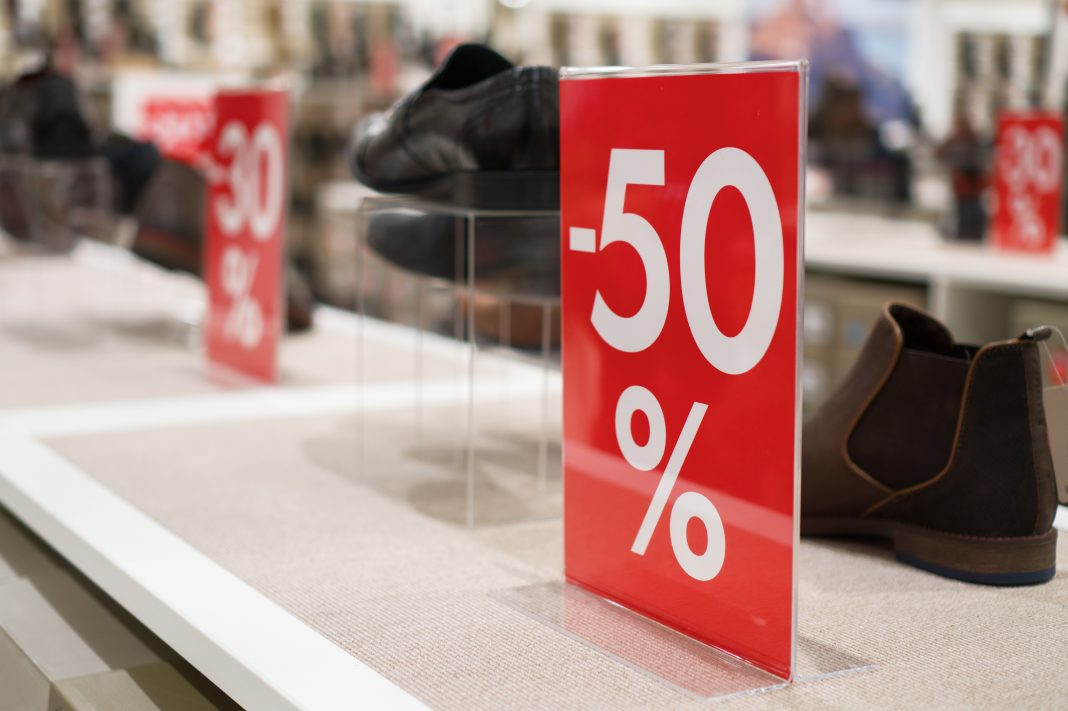 How to drive retail sales with quick and effective signage How to drive retail sales with quick and effective signage
